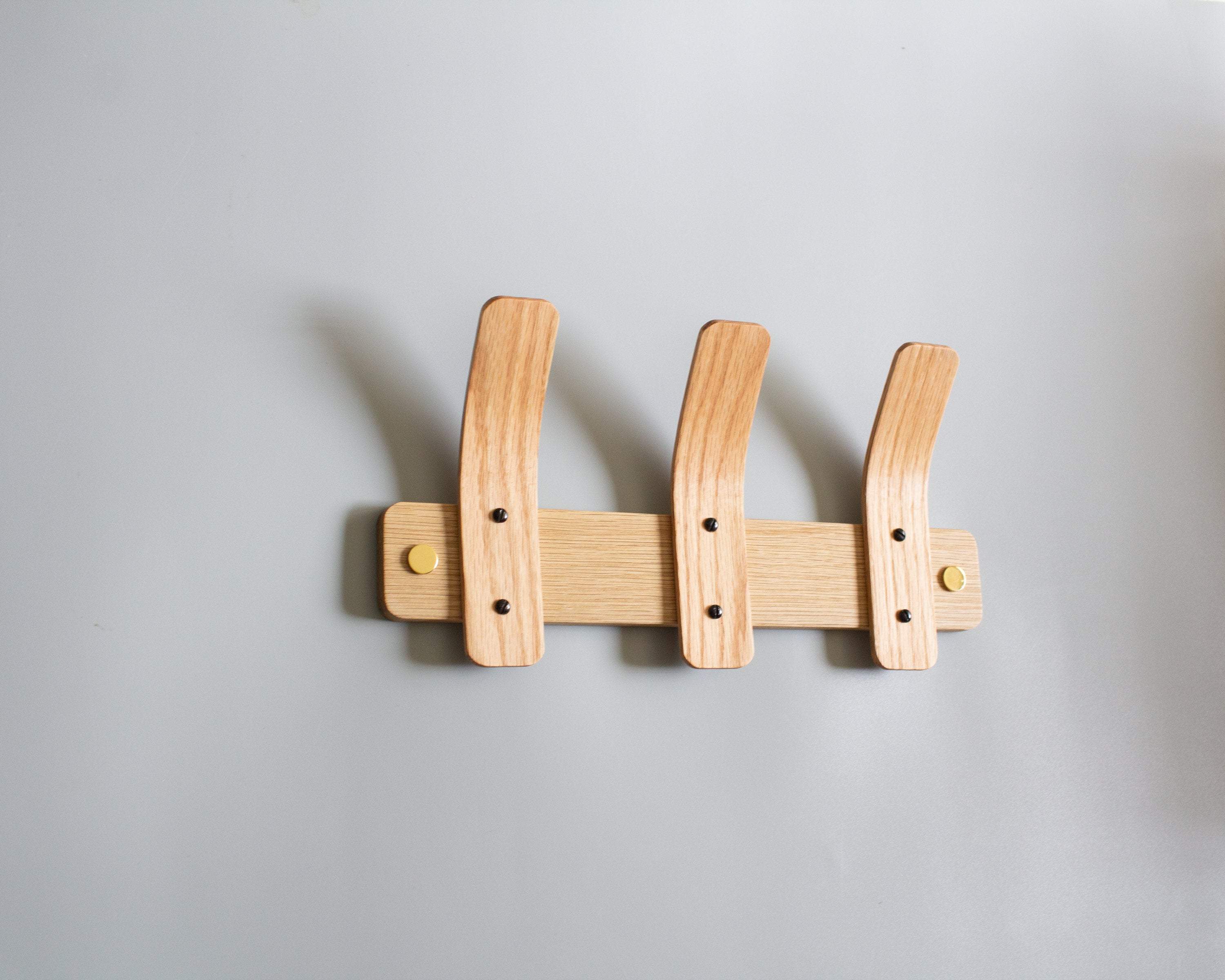 Portemanteau en chêne | BL Tordu Laiton